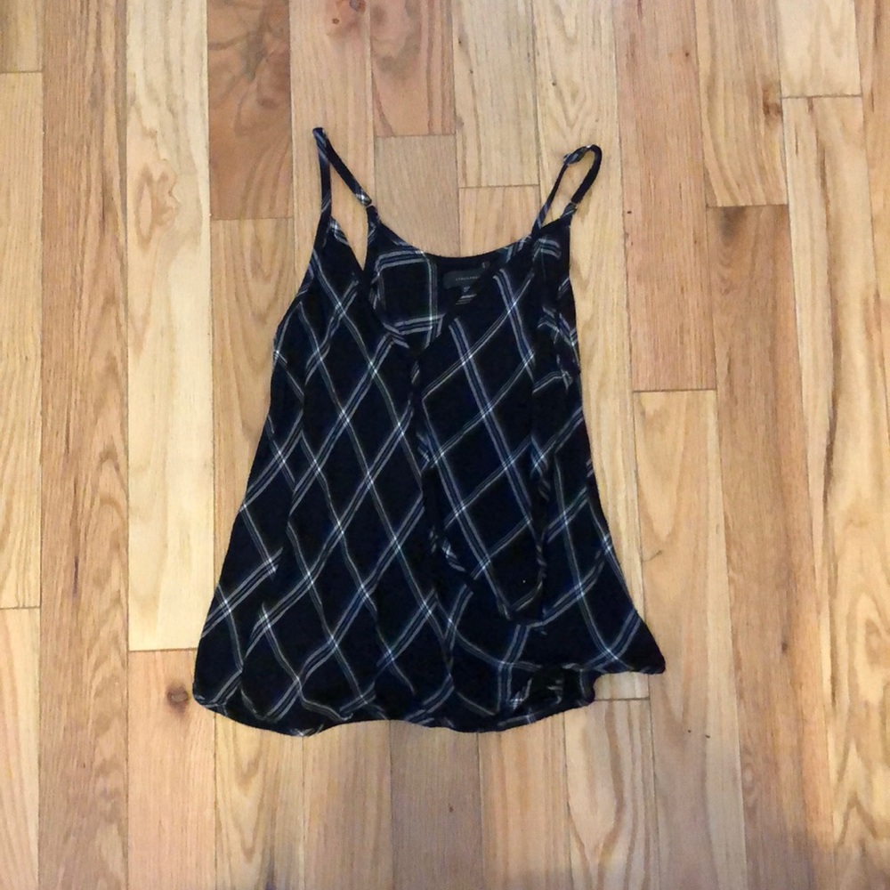 Black and white tank top.